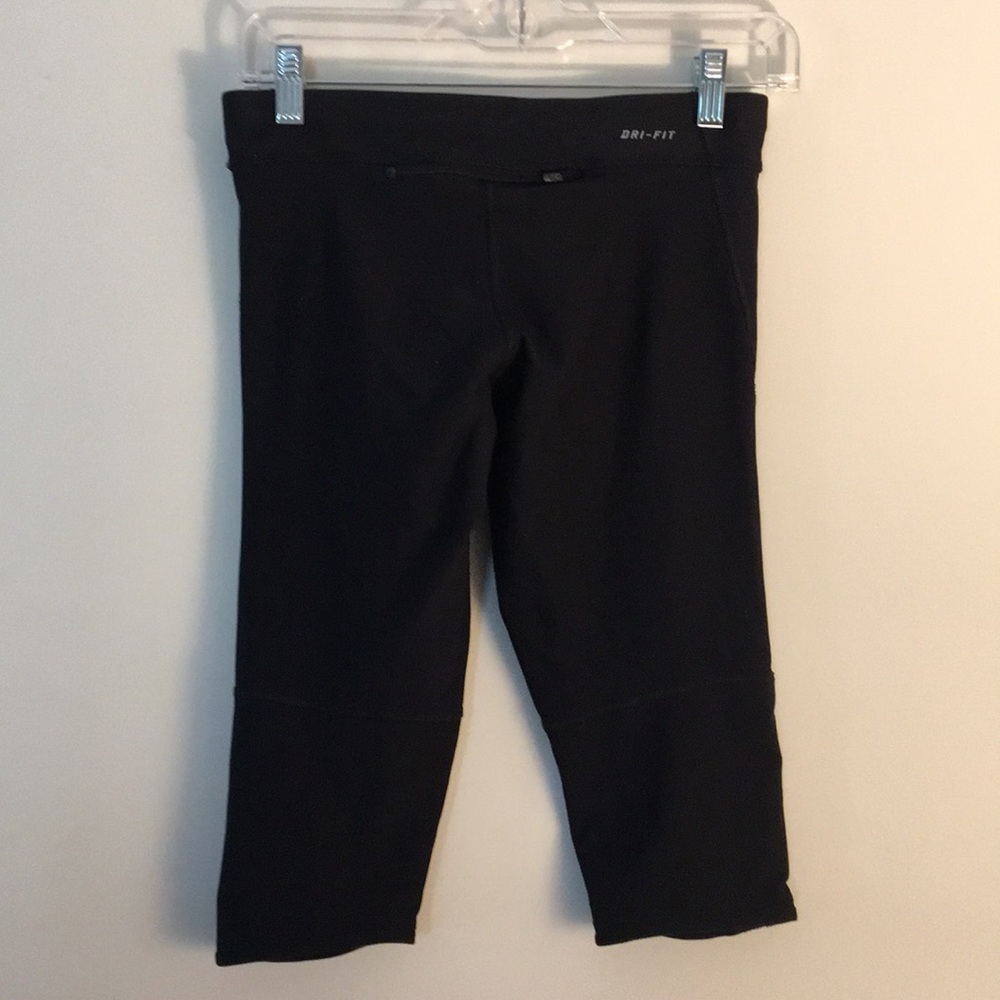 Nike Dry Fit Cropped Workout Pants - Picture 3 of 7